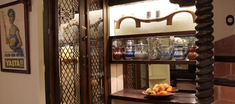 Casa La Carmen S. XVIII restored, located in the heart of Old Town