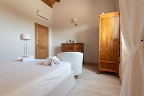 5 soverom, strykejern/-brett, reiseseng for barn og wi-fi (inkludert)