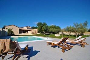 Et oppvarmet basseng