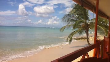 Beach nearby, sun loungers