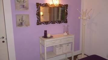 3 chambres, fer et planche Ă repasser, Wi-Fi, draps fournis