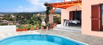 Villa Sunset, Stunning Sea&Mountain View, Hammocks on Roof Terrace and Kids Area