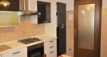 A spacious apartment with covered car parking 100m from the beach