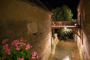 Terrace/patio - Water Mill | Private Lake | Fiber Wifi | Burgundy (Rix)