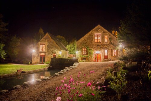 Rix Mill Burgundy - Independent gîte at the historic water mill.