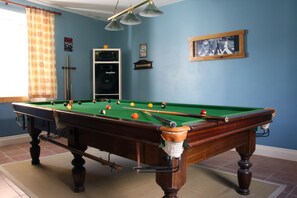 Game room