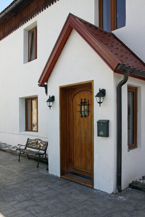 Exterior detail - Sleeps 12 Farmhouse on the Beautiful Šentviška planota (Ponikve)