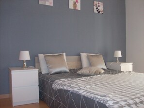 1 bedroom, internet, bed sheets, wheelchair access - excellent for families (Portimão)