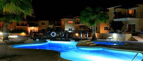 Außenpool, Liegestühle