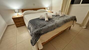2 bedrooms, iron/ironing board, WiFi (free), bed sheets