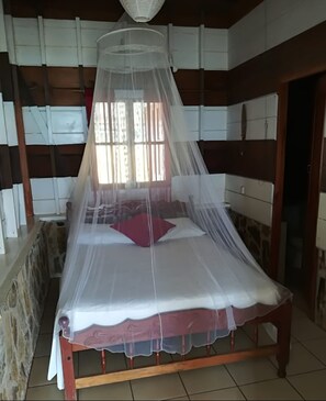 Classic Room, 1 Bedroom, Private Bathroom, Beachfront - Hotel Bellavista (Corn Islands)