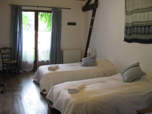 3 Schlafzimmer, Bügeleisen/Bügelbrett, kostenloses WLAN, Bettwäsche