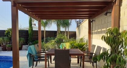 2 dormitorios con piscina privada en la tranquila zona residencial