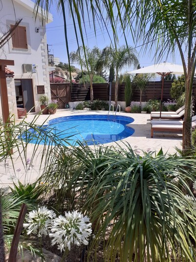 2 Bedroom Villa With Private Pool In Peaceful Residential Area.