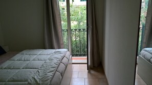 1 quarto, roupa de cama