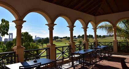 Spacious modern villa - fabulous sea views, free WIFI, beach & golf