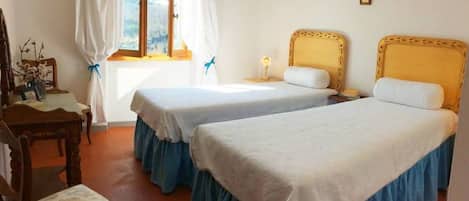 5 Schlafzimmer, Bügeleisen/Bügelbrett, WLAN, Bettwäsche