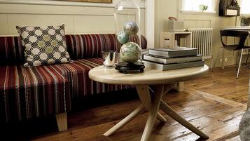 TV connectée, livres, chaßne hi-fi