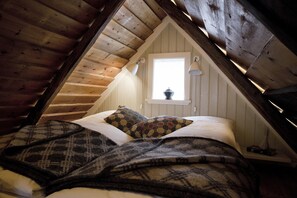 1 soverom, safe på rommet, skrivebord og strykejern/-brett