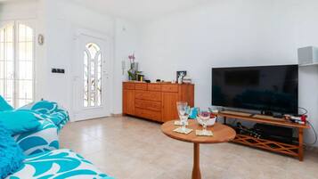 Una Smart TV, un reproductor de DVD