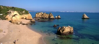 APPARTEMENT PREMIUM 5 * FACE A L'OCÉAN, JUSTE À PROXIMITÉ PORTO DE MOS BEACH, LAGOS