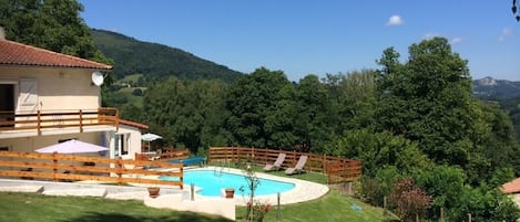 Utomhuspool