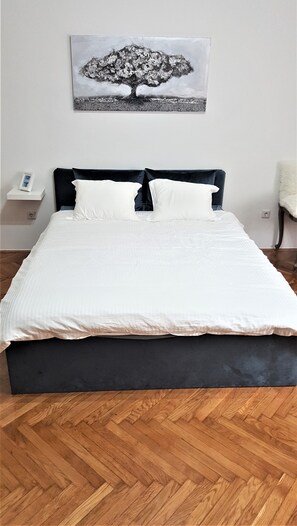 4 chambres, fer et planche à repasser, accès Internet, draps fournis