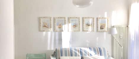 2 bedrooms, in-room safe, iron/ironing board, travel crib