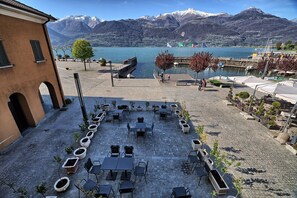 Outdoor dining - Two-room apartment 50m from the lake (Colico Piano)