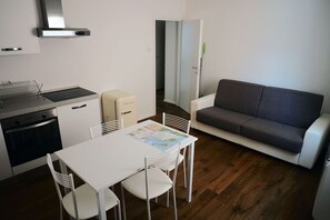 Interior - Two-room apartment 50m from the lake (Colico Piano)