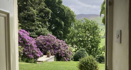 Plas yn Yale, Llandegla avec une vue imprenable sur la montagne depuis toutes les fenêtres