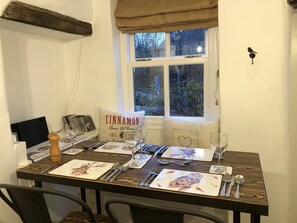 تناول الطعام