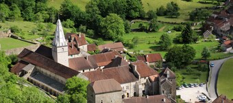 Superb Chalet 300m fra en av de vakreste innsjøene i Frankrike.