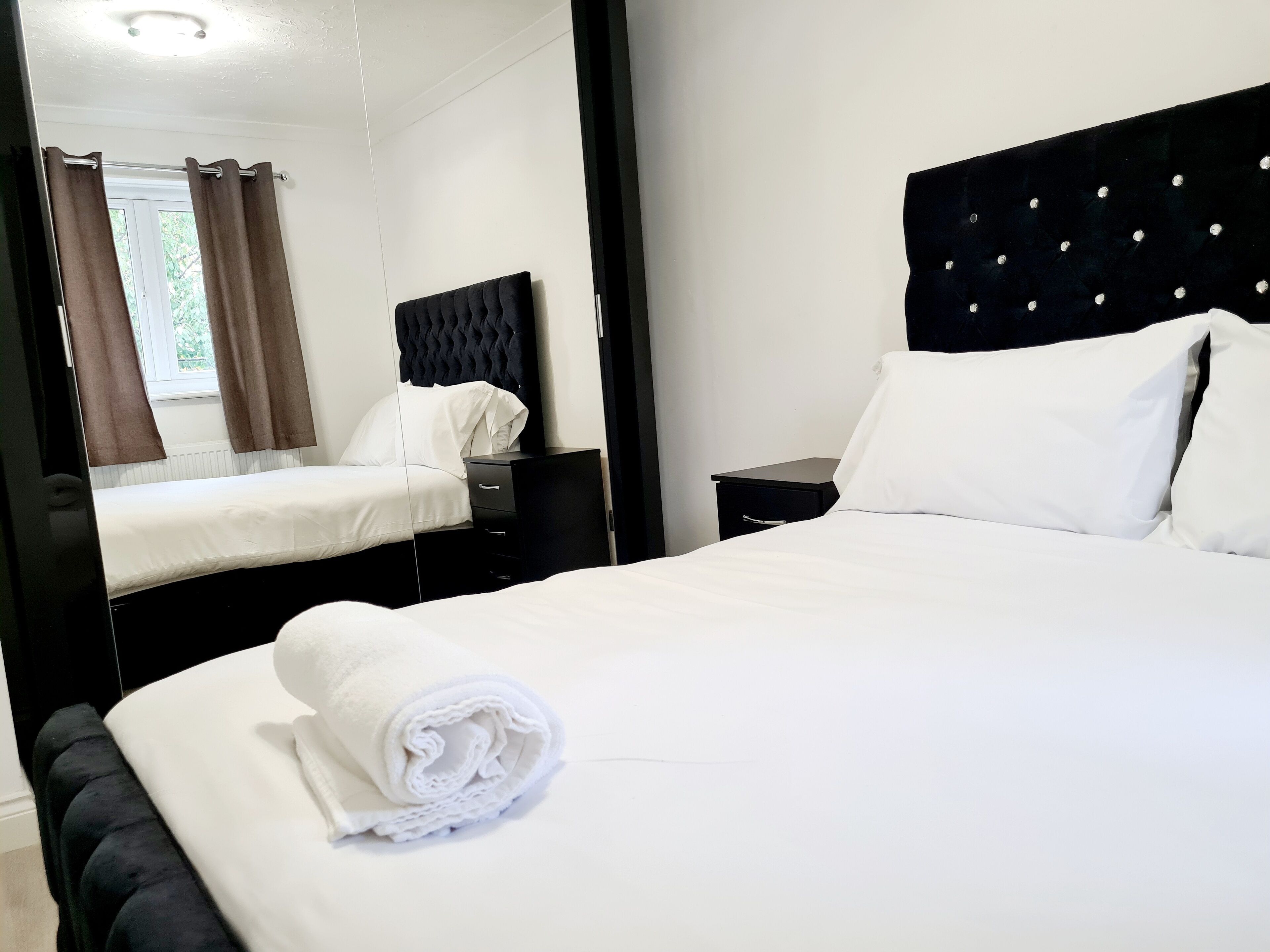 3 bedrooms, iron/ironing board, free WiFi, bed sheets