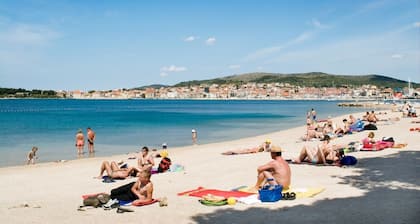 Lovely apartment in Vodice / Srima w / sea view - 80 m from the beach air-con, wifi