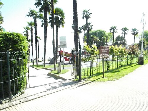 Centro Stresa free wifi apartment, balconies washing machine close to everything