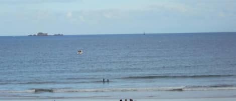 Vlak bij het strand
