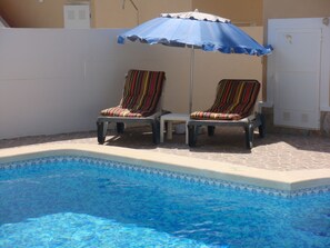 Outdoor pool, pool loungers