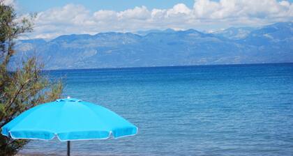 STONE'S THROW BEACH STUDIO - SCHLAFEN SIE BIS ZU 4