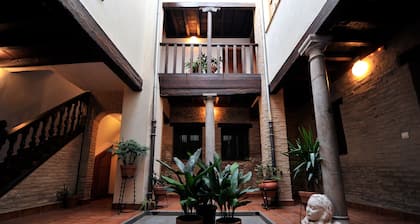 Kattohuoneisto Alhambran edessä terassilla - 150m2 -