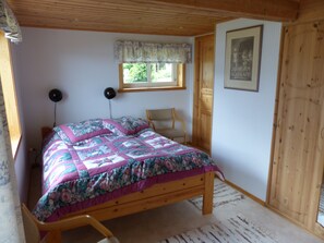 3 chambres, fer et planche à repasser, Wi-Fi gratuit, draps fournis