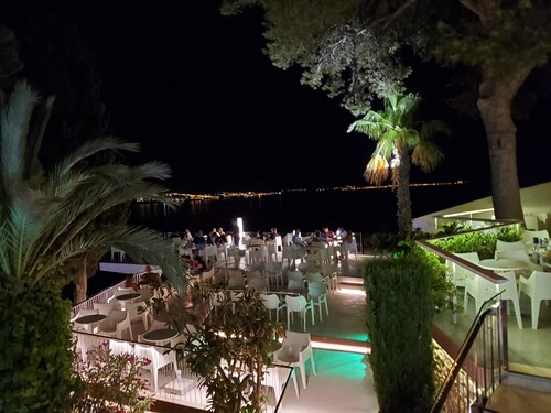 AUSGEZEICHNETES ZERTIFIKAT Apartment C6 Wi-Fi, Pool, Panoramablick auf das Meer