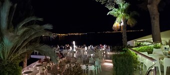 CERTIFICAT OF EXCELLENCE Appartement C6 Wi-Fi, piscine, vue panoramique sur la mer