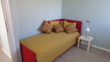 3 slaapkamers, een strijkplank/strijkijzer, wifi, beddengoed