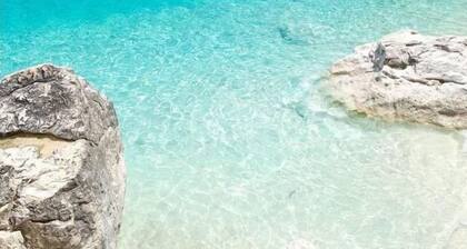 Limpiddu Residence with Swimming Pool - Ground Floor - All Comforts, sea at 4min