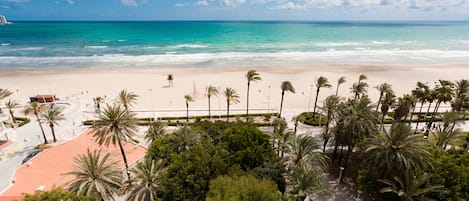 Vlak bij het strand