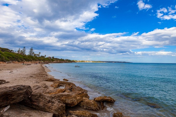 Plage à proximité, chaise longue