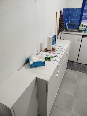 Fridge, oven, stovetop, coffee/tea maker - Blue Villa - Marine protected area of Plemmirio (Punta Milocca)