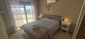 3 bedrooms, iron/ironing board, travel crib, free WiFi