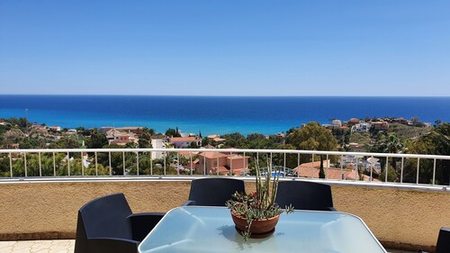 Villa in Coveta Fuma in El Campello mit privatem Pool und Meerblick